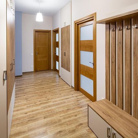 Romari Гнатюка 3 Apartment ลวีฟ ภายนอก รูปภาพ