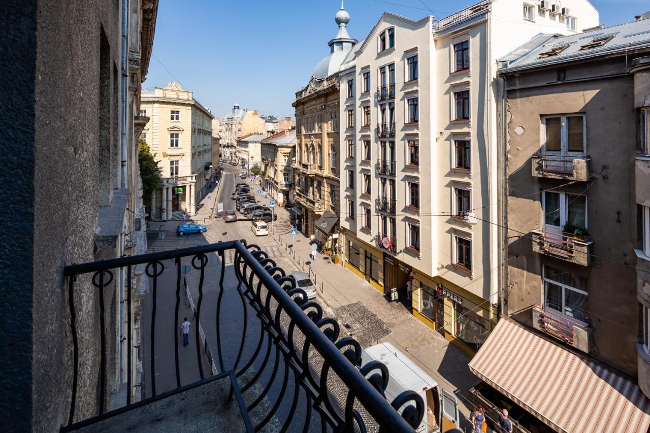 Romari Гнатюка 3 Apartment ลวีฟ ภายนอก รูปภาพ